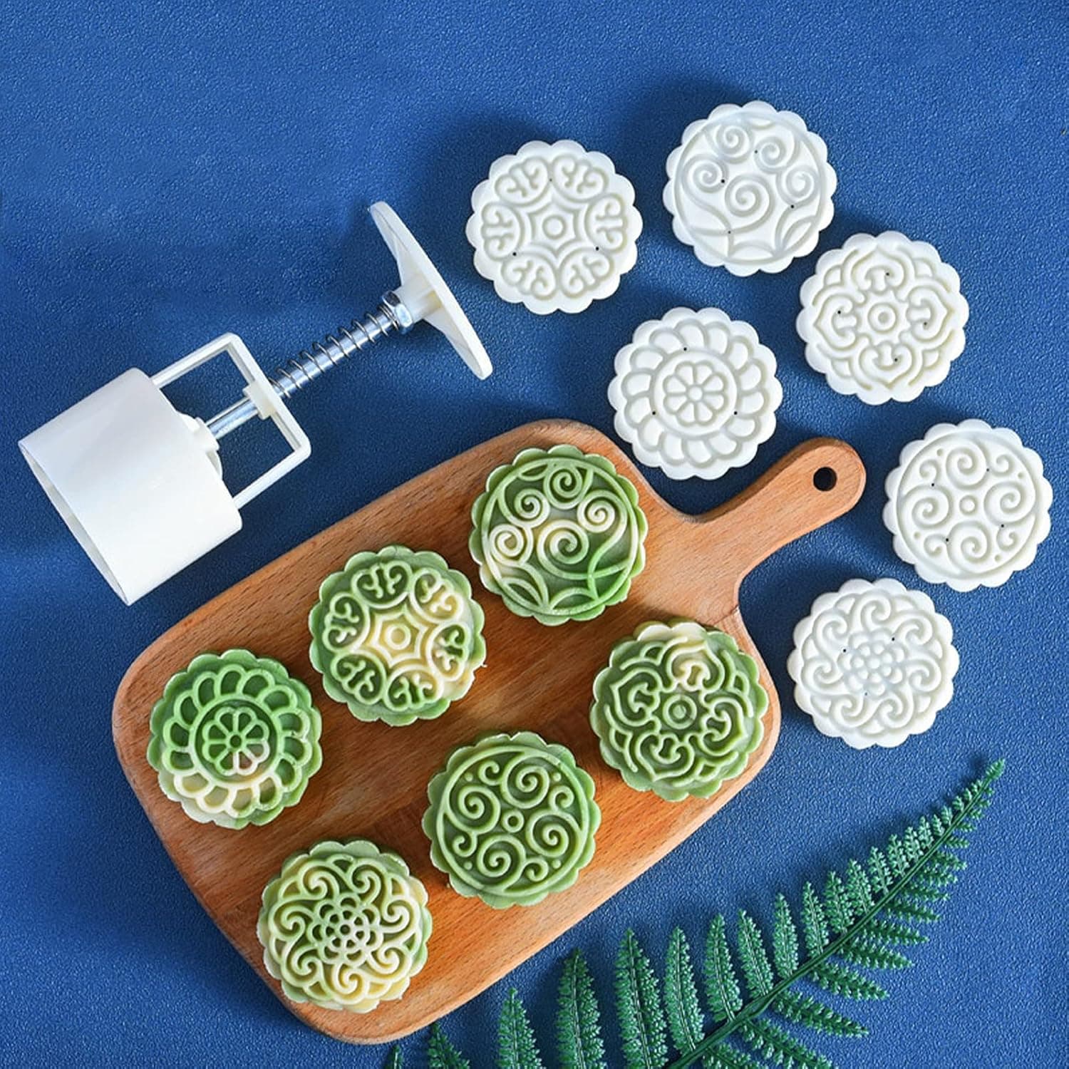 Mooncake Molds Set, Mid-Autumn Festival Hand-Pressure Moon Cake maker 6 pcs for baking, DIY Hand Press Cookie Stamps Pastry Tool(1 Mold, 6 Stamps). (75g)